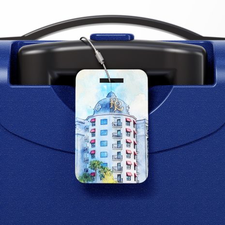 riviera-luggage-tag-on-suitcase