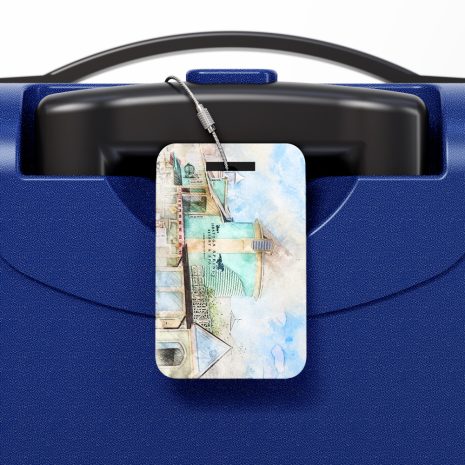 saratoga-springs-luggage-tag-on-suitcase